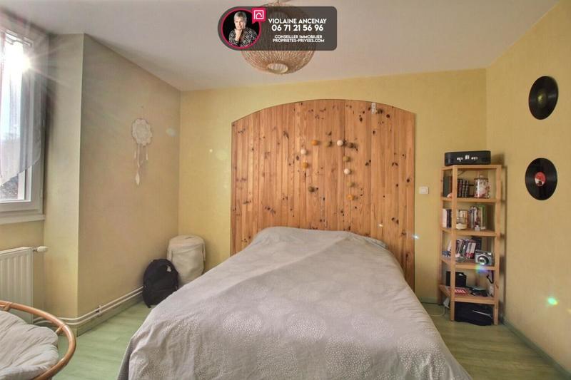 Maison - 159 m² - 8 pièces