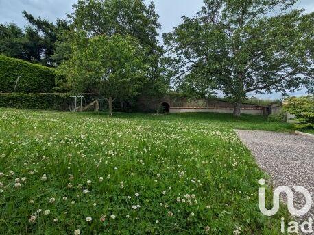 Maison - 262 m² - 8 pièces