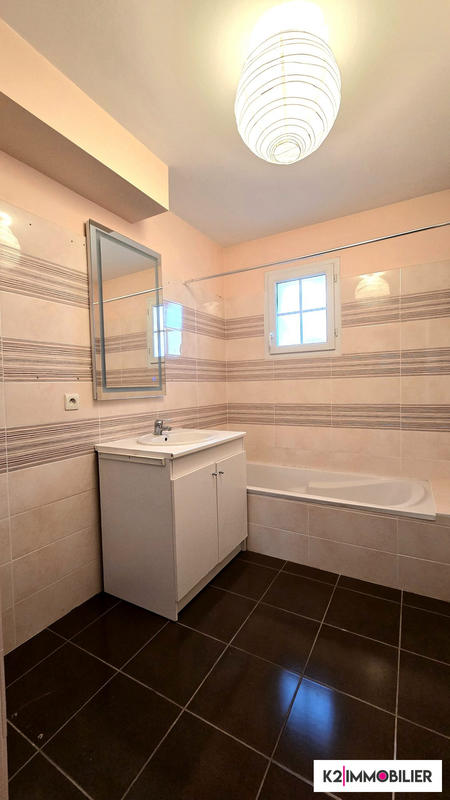 Appartement - 120 m² - 5 pièces