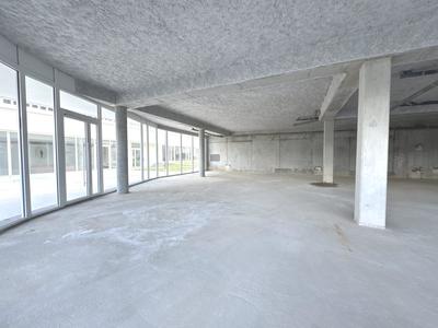Local commercial - 327 m²