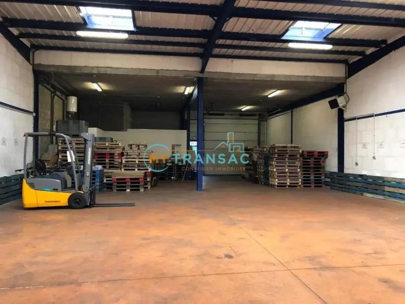 Local d'activité / Entrepôt - 494 m²