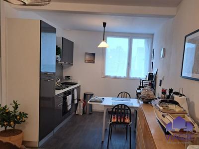 Maison traditionnelle - 96 m² - 5 pièces