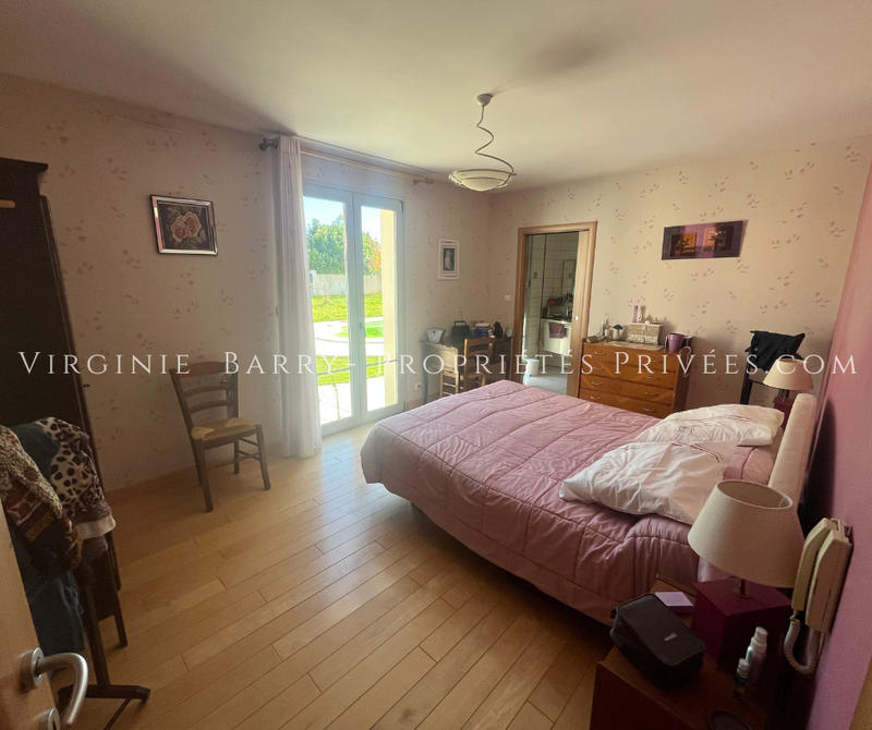 Maison - 300 m² - 7 pièces