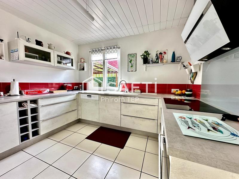 Maison - 100 m² - 4 pièces