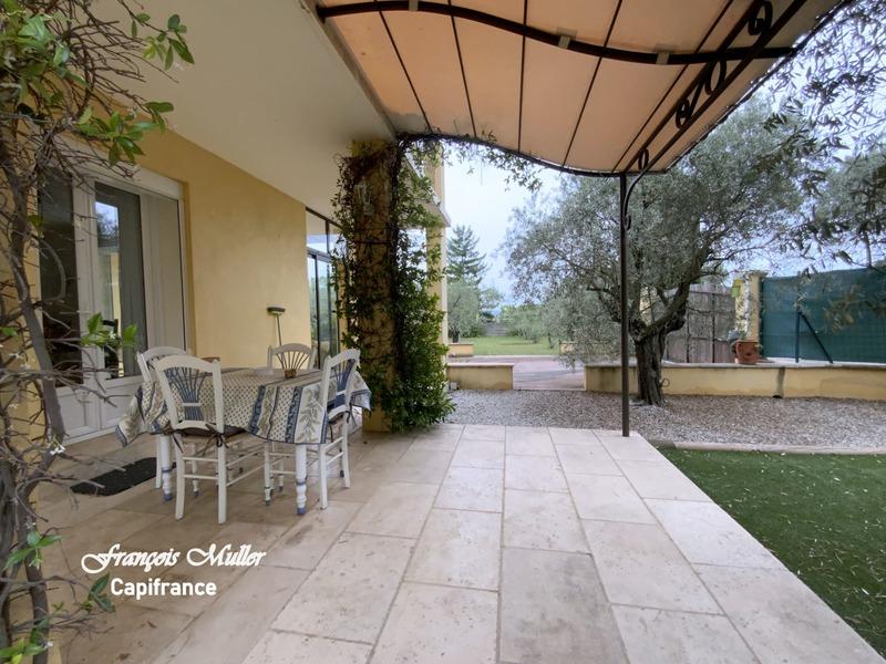 Appartement - 97 m² - 4 pièces