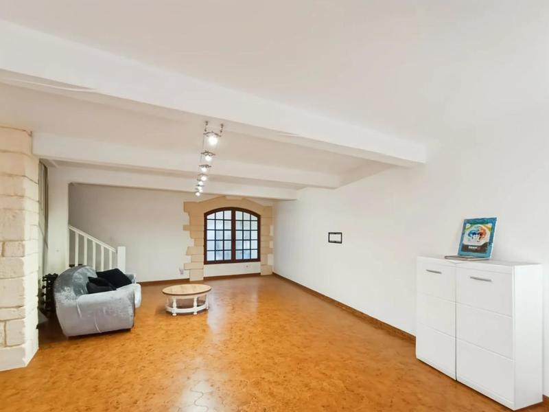 Maison - 163 m² - 5 pièces