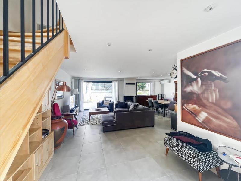 Maison - 151 m² - 6 pièces