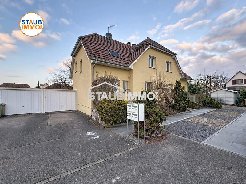 Maison - 93 m² - 5 pièces