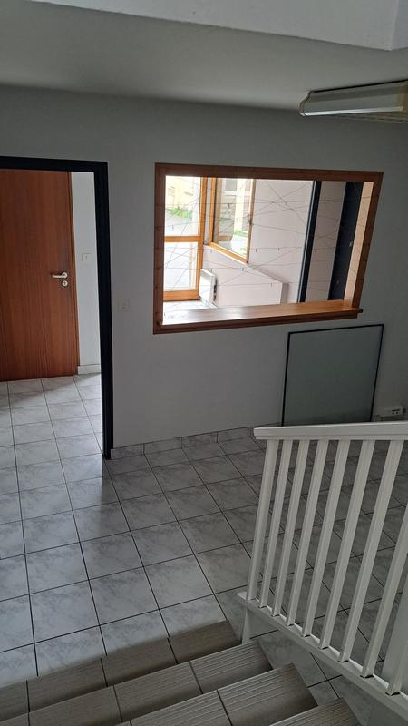 Local commercial - 70 m² - 4 pièces
