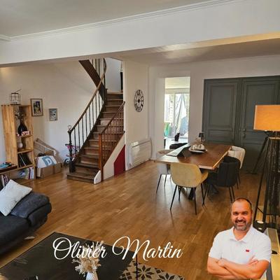 Maison de ville - 130 m² - 6 pièces