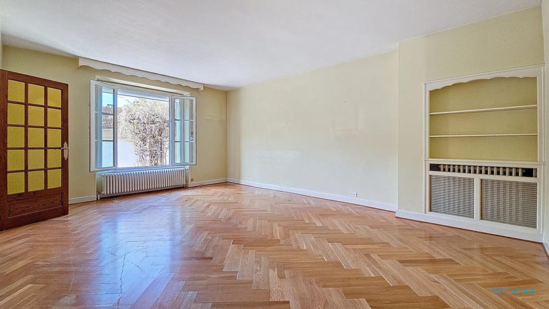 Maison - 177 m² - 6 pièces