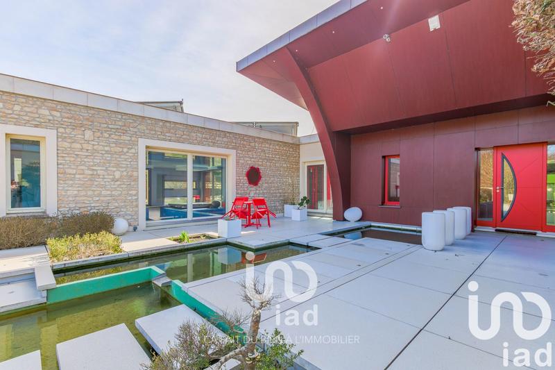 Maison de maîtres - 299 m² - 11 pièces