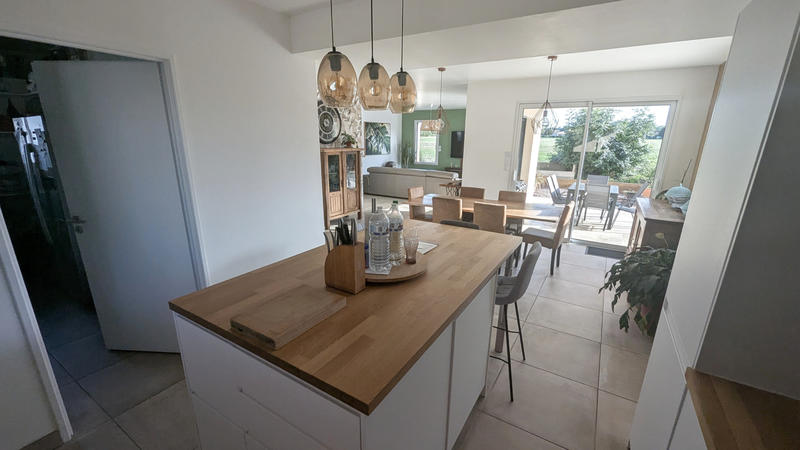 Maison - 138 m² - 7 pièces