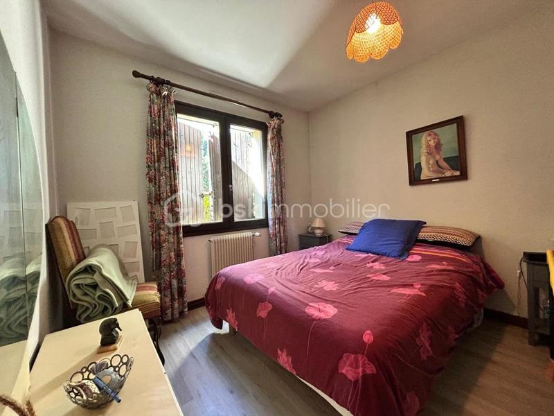 Maison - 208 m² - 6 pièces