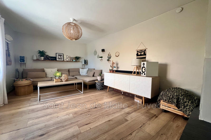 Maison - 84 m² - 4 pièces