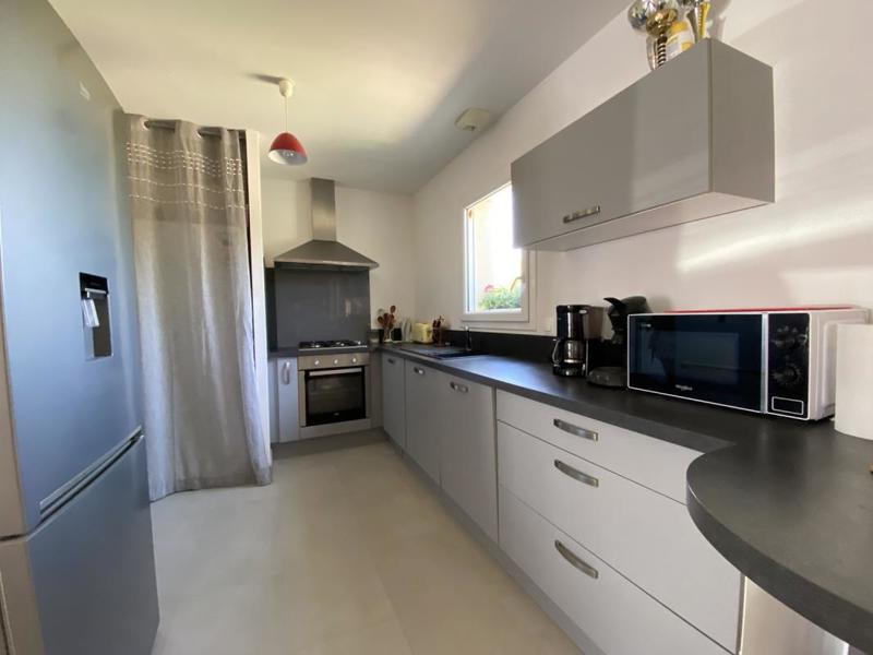 Maison traditionnelle - 75 m² - 3 pièces