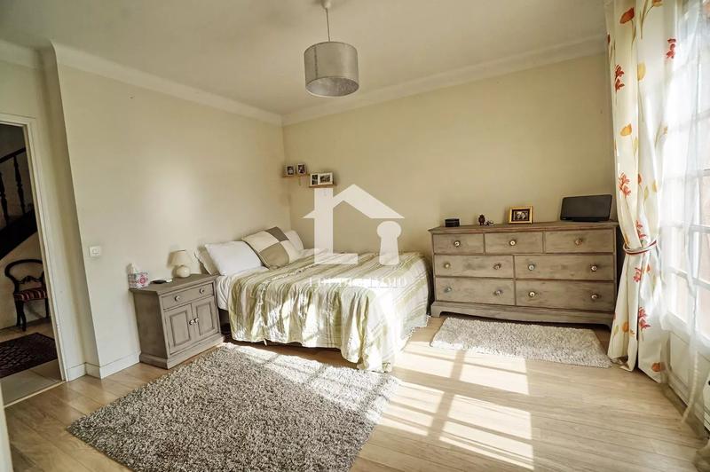 Villa - 150 m² - 5 pièces