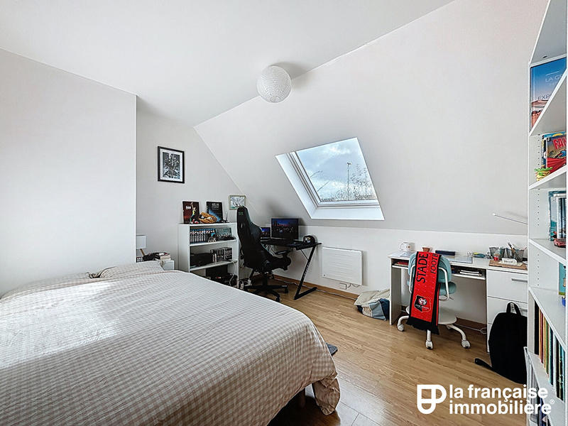 Maison - 94 m² - 5 pièces