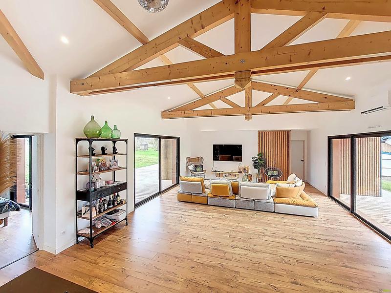 Villa - 140 m² - 5 pièces