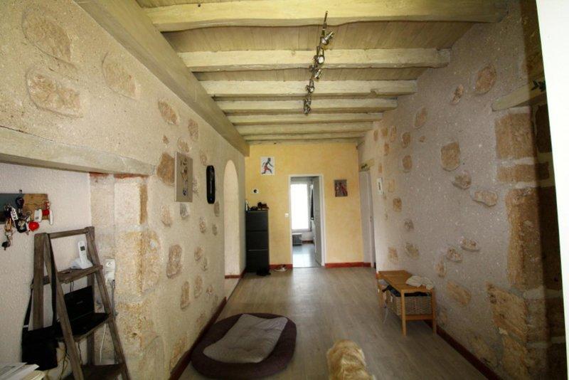 Propriété - 253 m² - 8 pièces