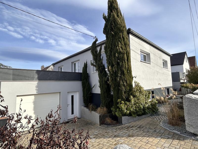 Maison contemporaine - 191 m² - 5 pièces