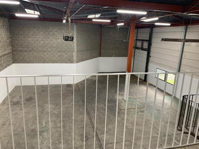 Local d'activité / Entrepôt - 462 m²