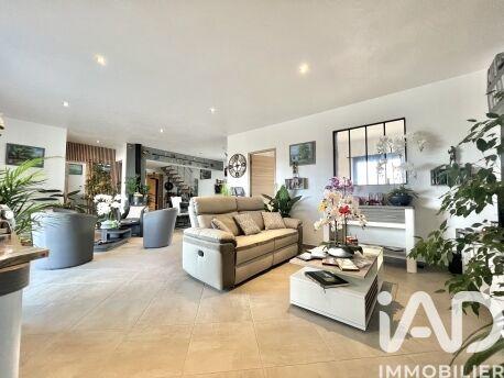 Maison de maîtres - 140 m² - 6 pièces