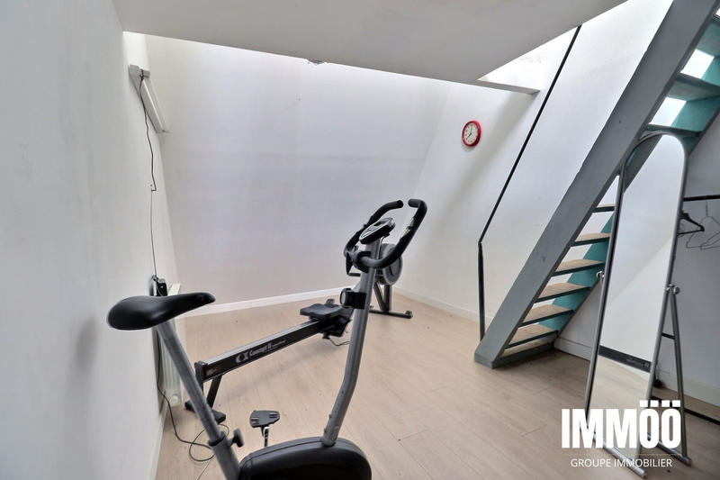 Maison - 187 m² - 7 pièces