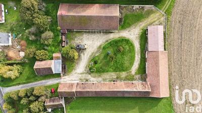 Maison - 200 m² - 7 pièces