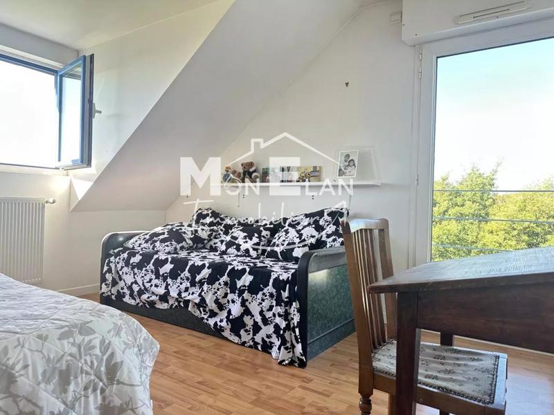 Propriété - 213 m² - 8 pièces