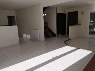 Maison - 114 m² - 6 pièces