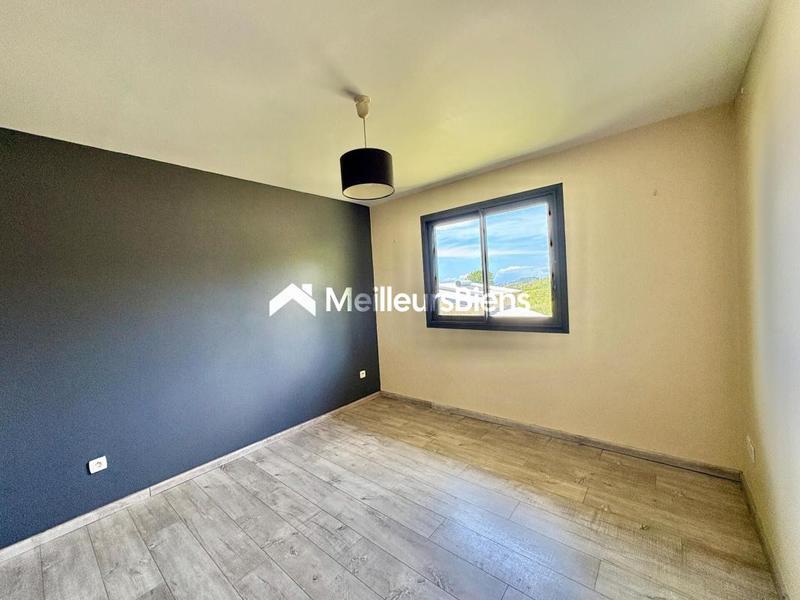 Maison - 103 m² - 4 pièces