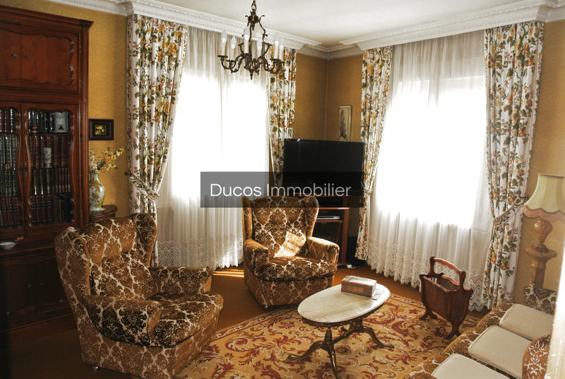 Maison - 180 m² - 7 pièces