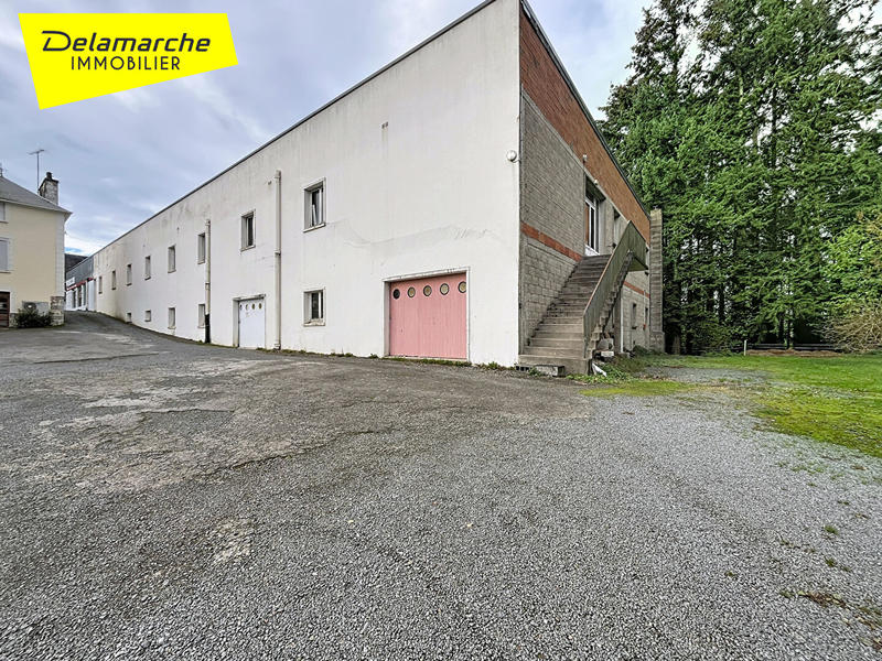Local commercial - 1 893 m²