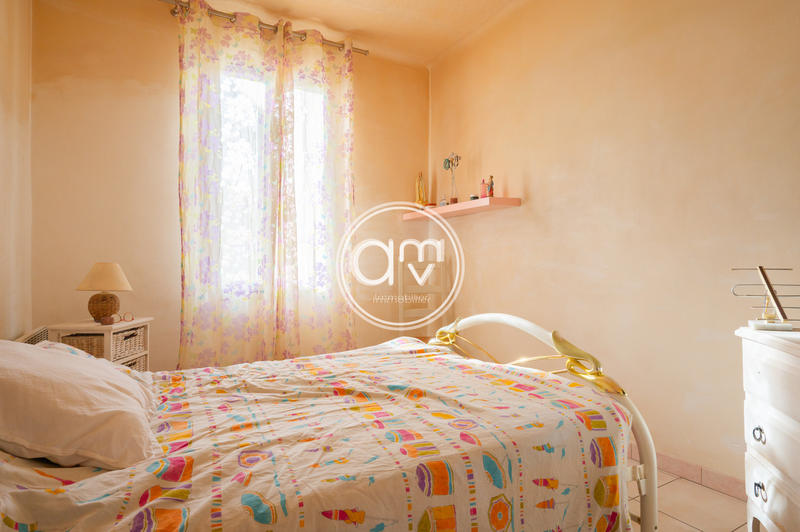 Appartement - 77 m² - 4 pièces