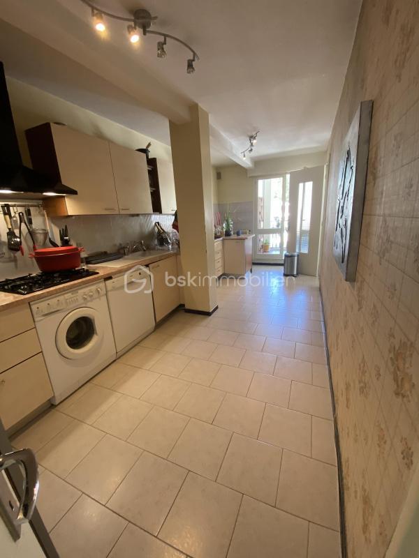 Appartement - 67 m² - 5 pièces