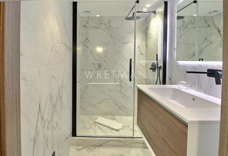 Appartement - 95 m² - 2 pièces