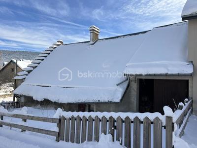 Maison ancienne - 120 m² - 3 pièces