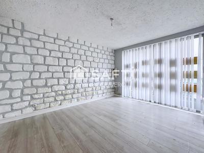 Local commercial - 87 m² - 4 pièces