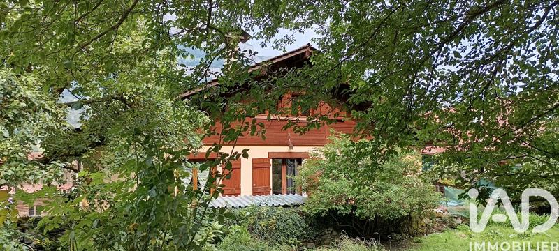 Maison - 211 m² - 10 pièces