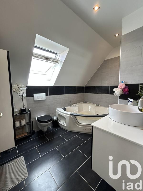 Maison - 156 m² - 7 pièces