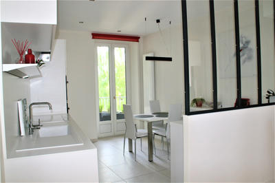 Appartement - 151 m² - 6 pièces