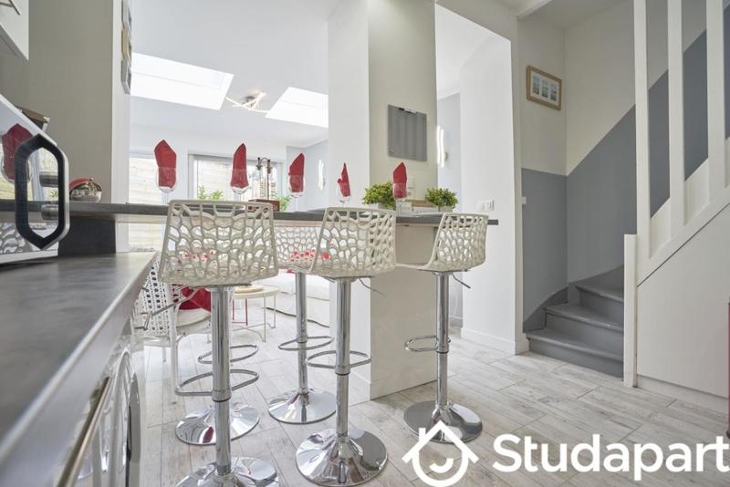 Chambre - 12 m² - 1 pièce