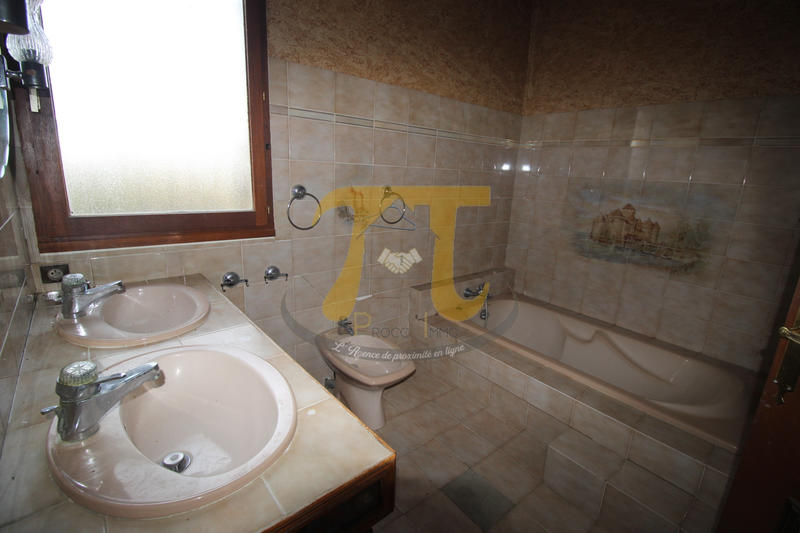 Maison - 144 m² - 7 pièces