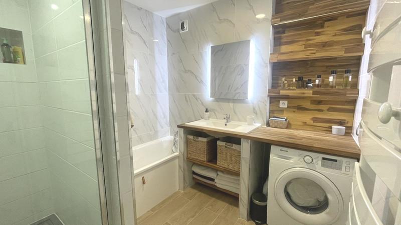 Appartement - 79 m² - 4 pièces