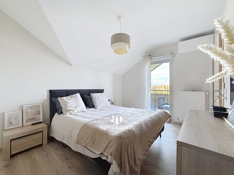 Appartement - 92 m² - 4 pièces