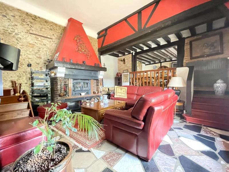 Maison ancienne - 167 m² - 8 pièces