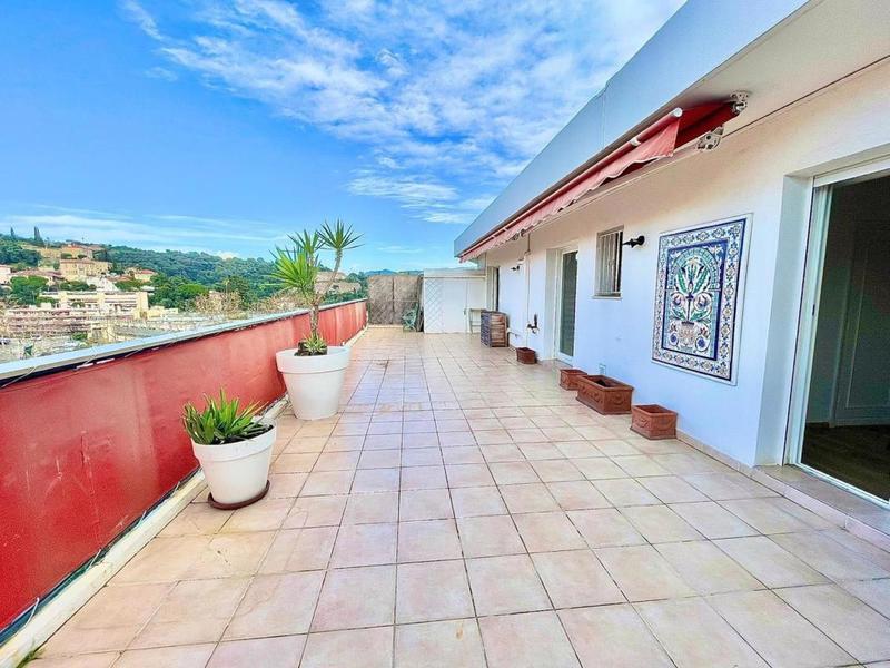 Appartement - 85 m² - 4 pièces