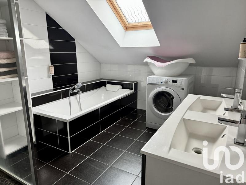 Maison - 106 m² - 5 pièces