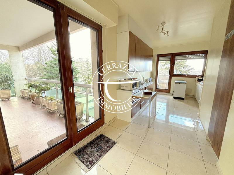 Appartement - 100 m² - 3 pièces